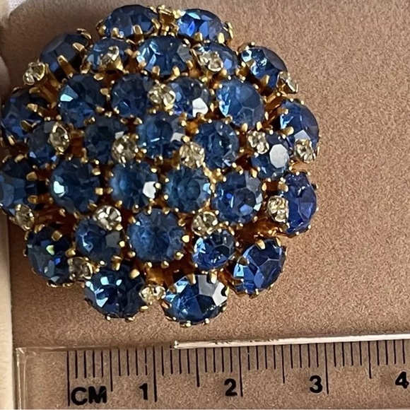 Made in Austria Blue Rhinestone Brooch Pin Gold Tone Dome Costume Jewelry - Picture 11 of 14